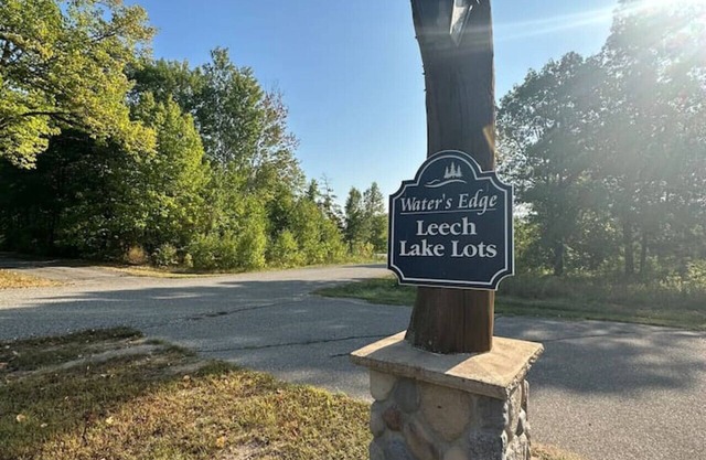 The Bears Den at Leech Lake on the Heartland Trail