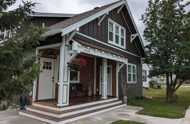 The Bee is a block from the heart of downtown Red Lodge and dog friendly!