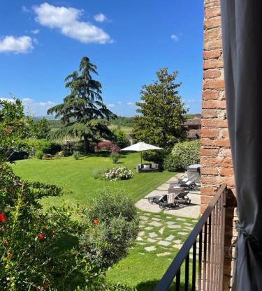 THE BERGHOUSE - LA CASA SUL CLIVO with JACUZZI