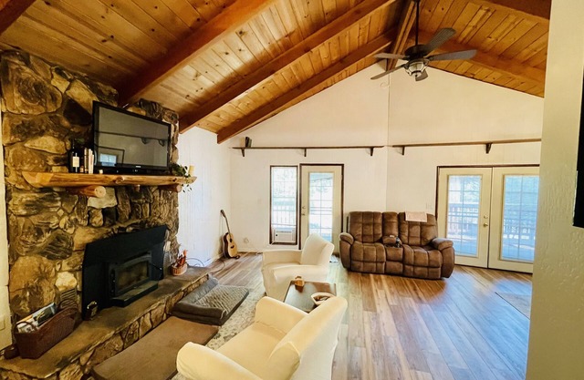 The Best Family Forest Cabin