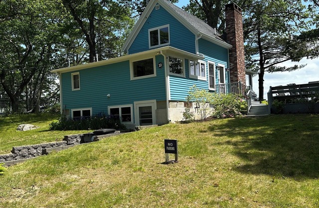 The Best of Maine: Waterfront home/private beach on Penobscot!