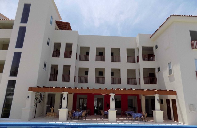 Der beste Ort, Mansions Cruz del Mar
