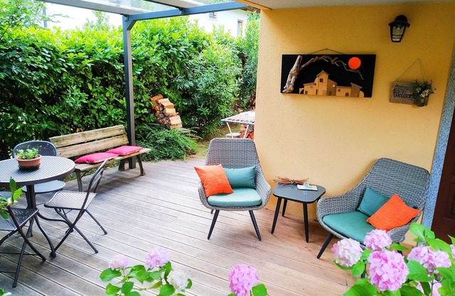 Die Birken. Die hübsche Mini-Wohnung mit Garten.