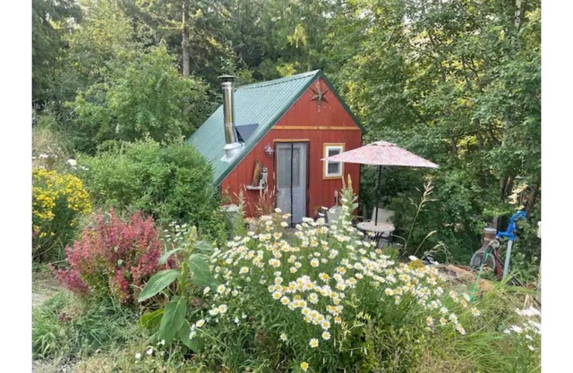 The Birds Nest Bunk House is a quiet sanctuary.