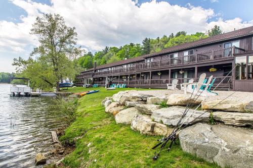 The Black Swan Lee - Lenox, an Ascend Collection Hotel