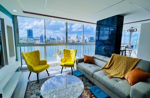 The Blue Lagoon-Ocean Pad - Brand NEWLY REMODELED 2023