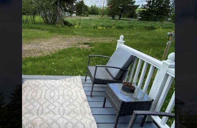 The Blue Nest - Spacious and quaint country home w/Sauna!