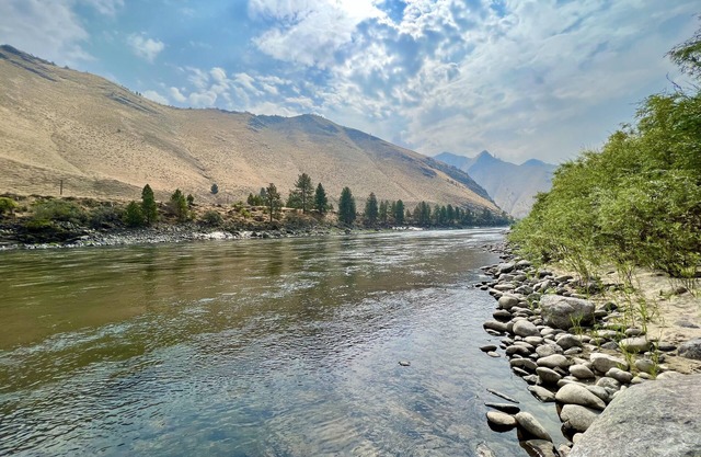 The Building on The River R&R