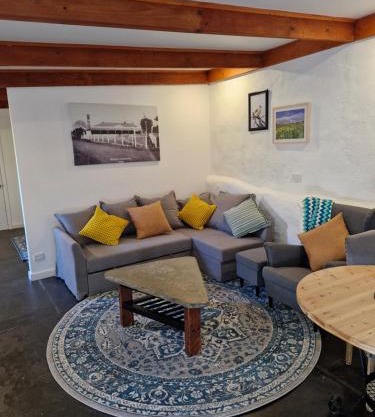 The Bullock & Bridle Retreat at 62