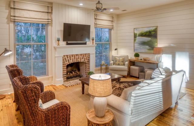 The Bungalow - Wilson Village 4 Bedroom Home