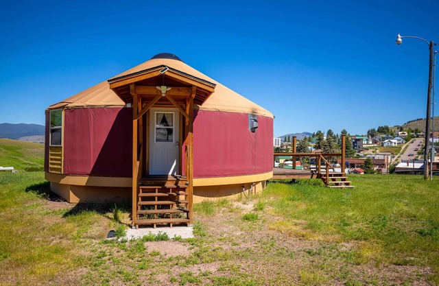 Die Burg Yurt, Perfekt Philips Wochenende für Skifahren, Angeln oder einfach nur hängen