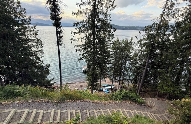 The cabinette on beautiful Lake Pend Oreille