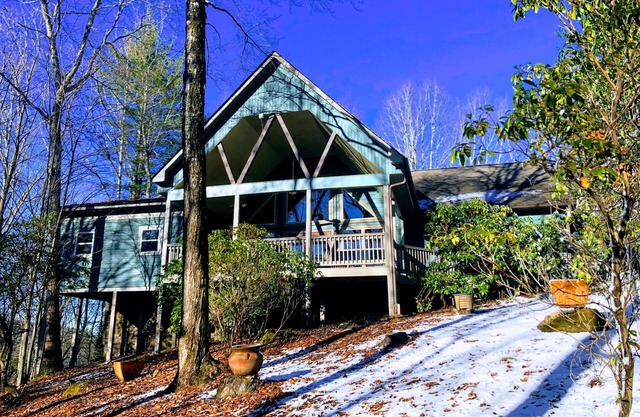 The Canopy: Single-Level Sky Valley Home w/ Private Sauna and Wellness Space