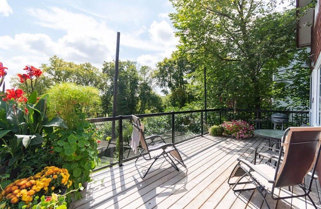 The Carriage House - your unique private getaway