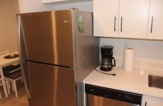THE CASA- 1 Bedrm Basement Suite