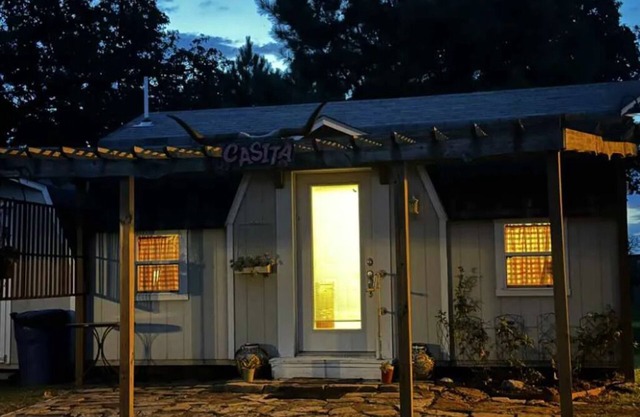 The Casita & Longhorn Lodge at Davis Ranch Retreat