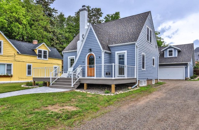 The Catalog Cottage