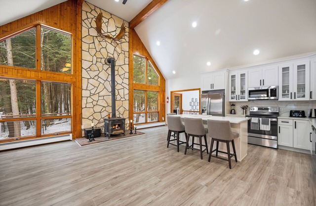 The Catskill Getaway Near Bethel Woods & Hiking & HOT TUB