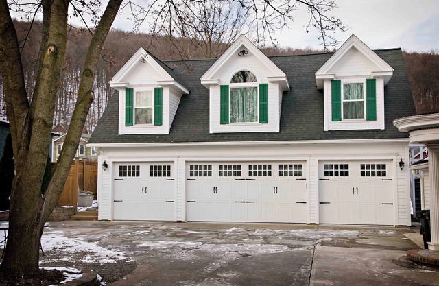 The Champlin Carriage House