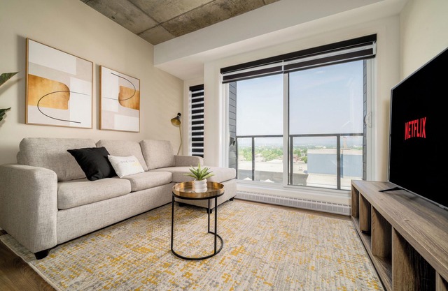 The Chic Charest | Terrace | Pool & BBQ | AC