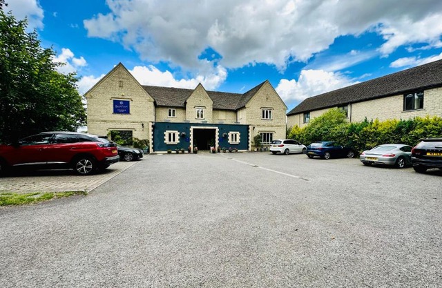 The Churchill Court