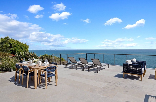 The Cliff - 80' of Prime Bluff Oceanfront