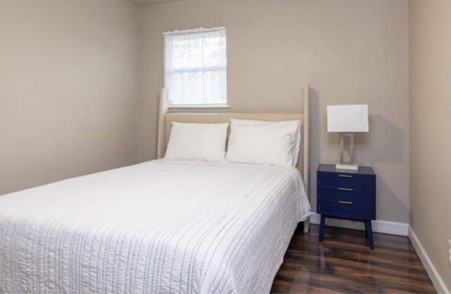 The Coach House Hideaway-5 min walk to Lake Worth!