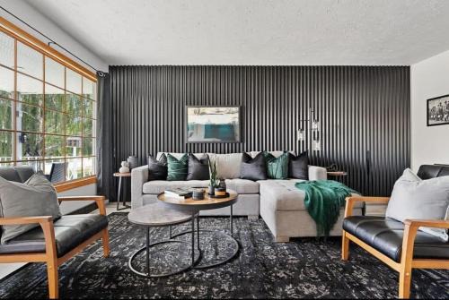 The Coal Stone throw away from Red Deer River 2BR House