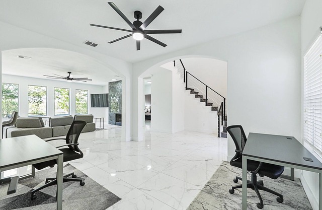 The Colony Overlook Estate - Contemporary 4 bedroom!