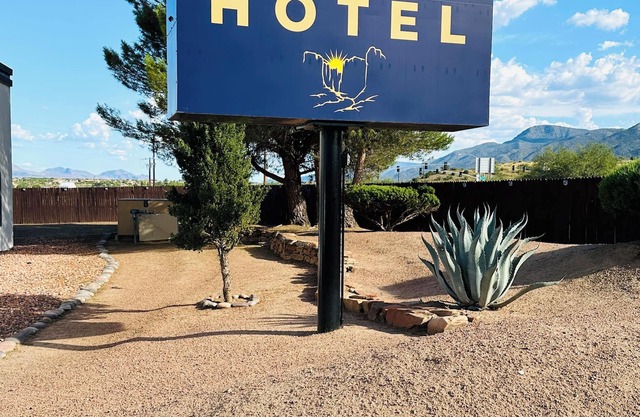 Copper Canyon Inn
