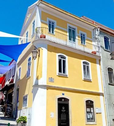 The Corner House - Charming Rustic Home in the Heart of Monchique