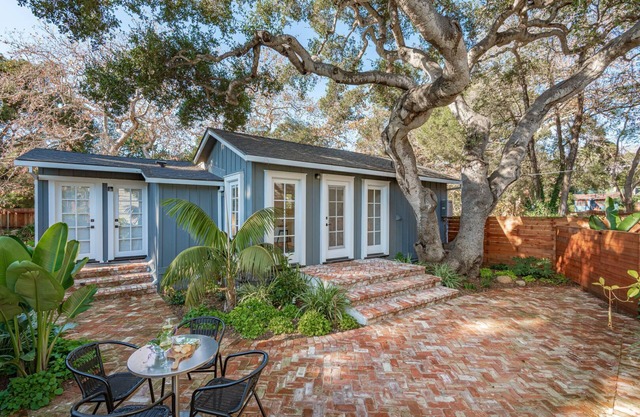 Das Ferienhaus in Montecito - Lower Village in der Nähe von Beach & Rosewood Miramar