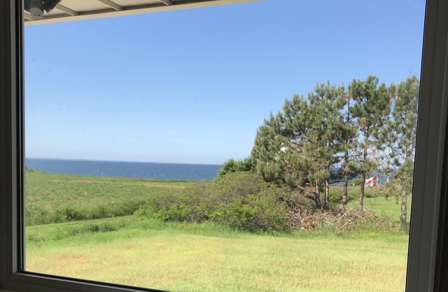 The cottage is perfect for your PEI beach vacation, made for families, sleeps 6.
