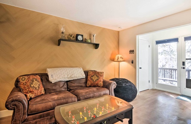The Cottages: Ski-In/Ski-Out Condo at Eagle Point!