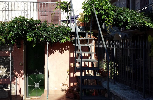Die Terrasse in Court (WIFI)