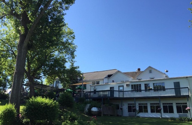 The Cove Inn