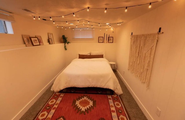 The Cozy Casa - Perfect for Long Term Stays.