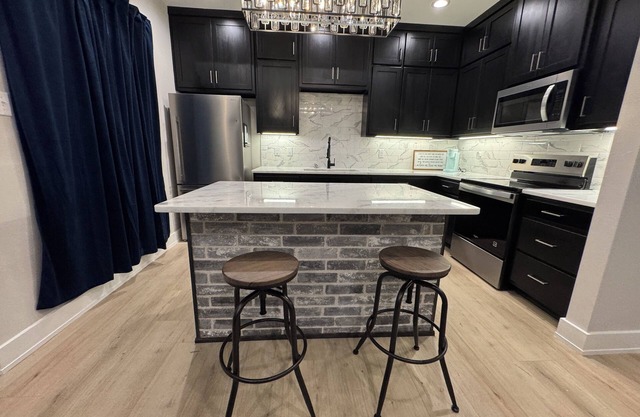 The Cozy Corral is a 2-bedroom townhome close to Shannon, ASU and Goodfellow