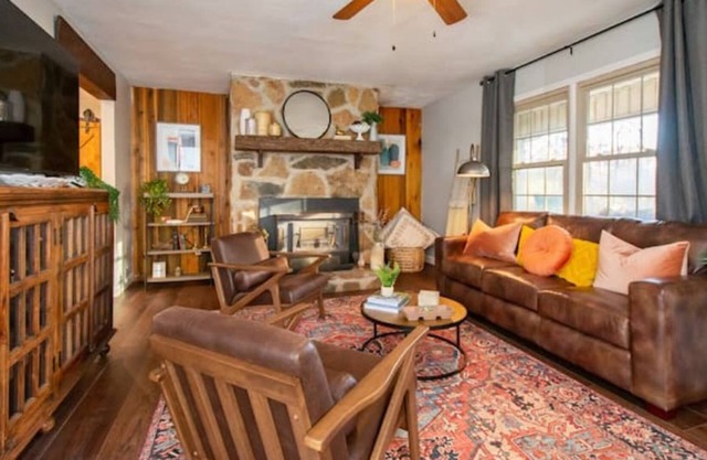 The Cozy Country Cottage