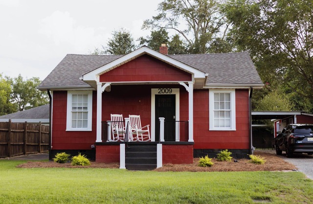 The Crimson Cottage