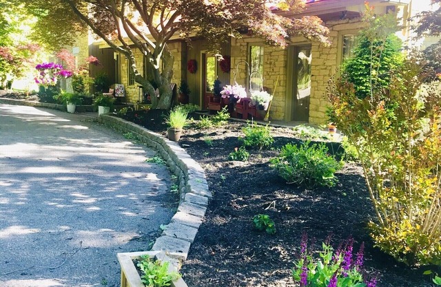 The Cypress Grove Inn ~Madison, IN! *5 Star hosts!