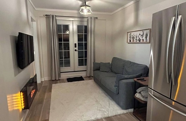 The Dewdney Suite