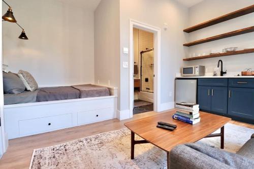 The Duke Suite at Prince Street Inn
