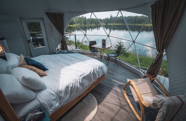 The Eagles Nest dome - Secluded lakeview w/ hot tub - 20 mins from St. Andrews!