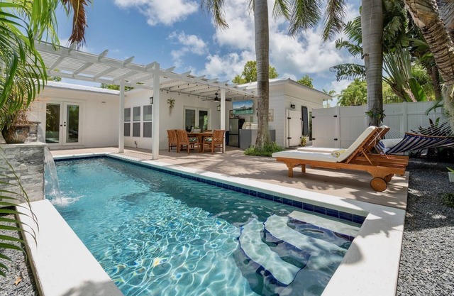 **THE ENCHANTED ROSE @ BEACHSIDE** Gorgeous Home & Pool + LAST KEY SERVICES…