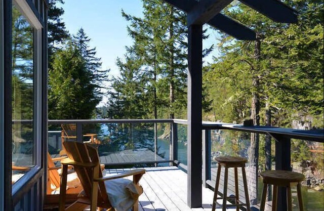 Das Enchanted Woods Waterfront Cottage in der geheimen Bucht