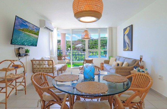 The Escape House - condo in Ceiba