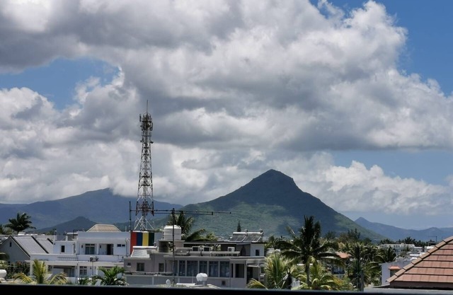 Die Euphorie der blauen Meere, des blauen Himmels, des Sonnenscheins und der majestätischen Berge