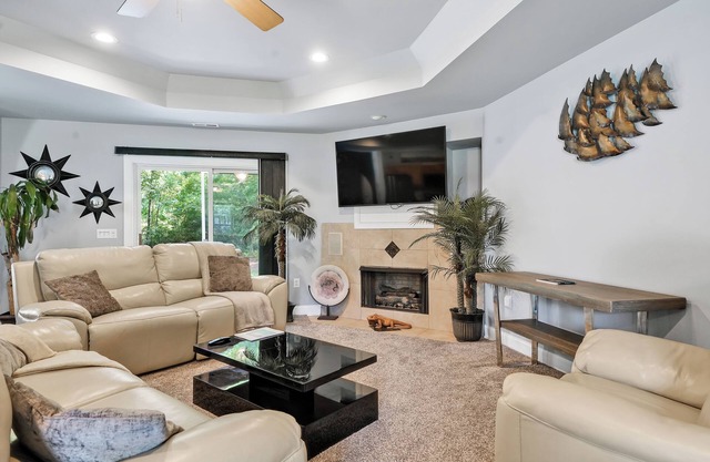 The Family Point, near Carolina Beach, Big yard & parking