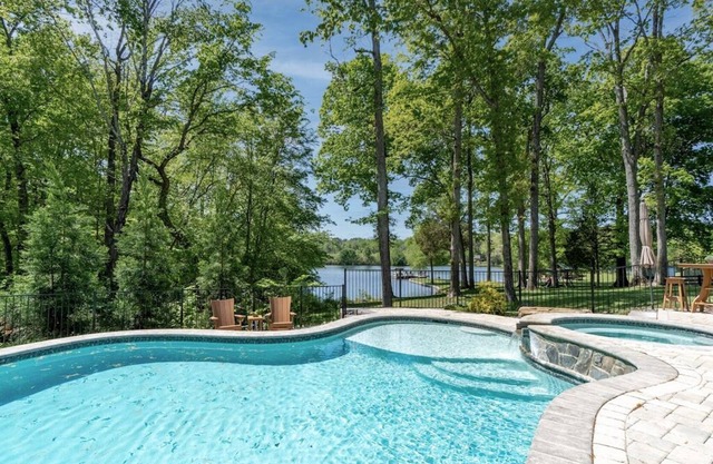 The Farm's Lakeside Pool Estate